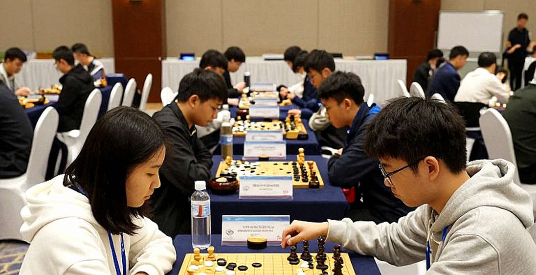 Cờ vua 2026: Cuộc tranh luận về sự biểu cảm của một môn thể thao Cờ vua 2026: Cuộc tranh luận về sự biểu cảm của một môn thể thao