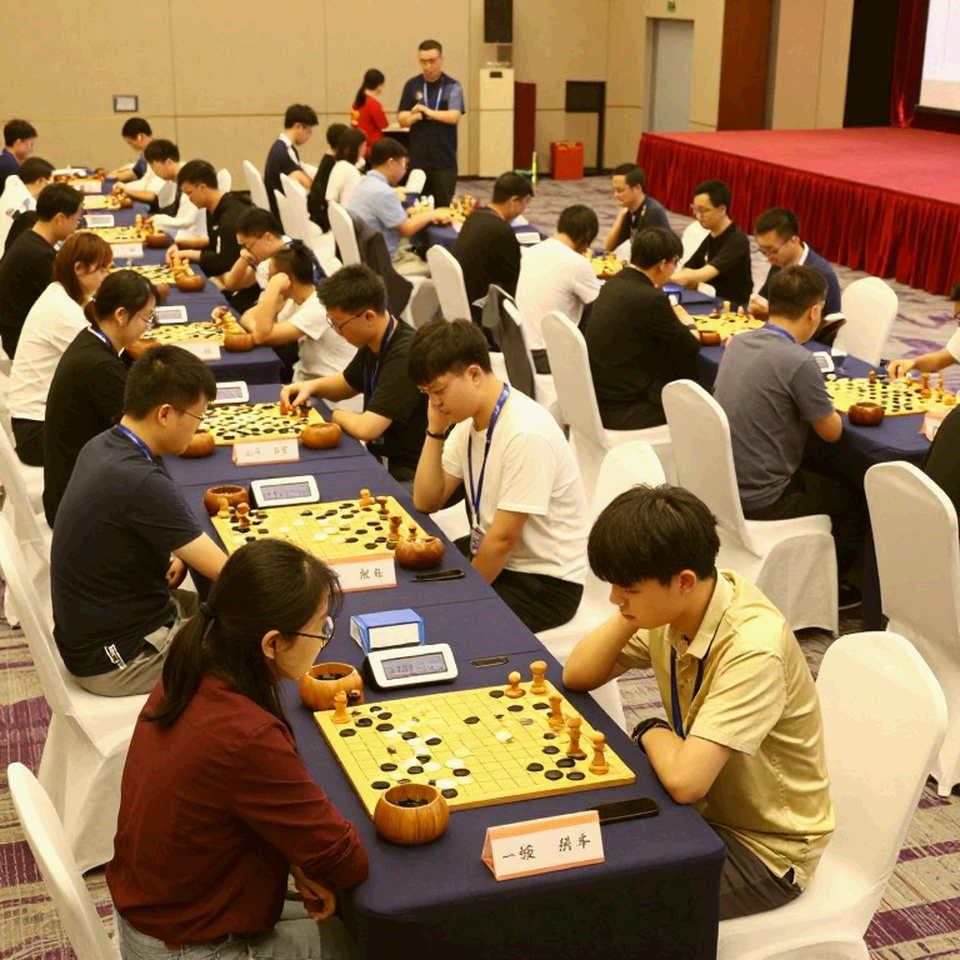 Gambit Voi 2026: vũ khí bất ngờ và cuốn sổ tay ghi sai tên khai cuộc