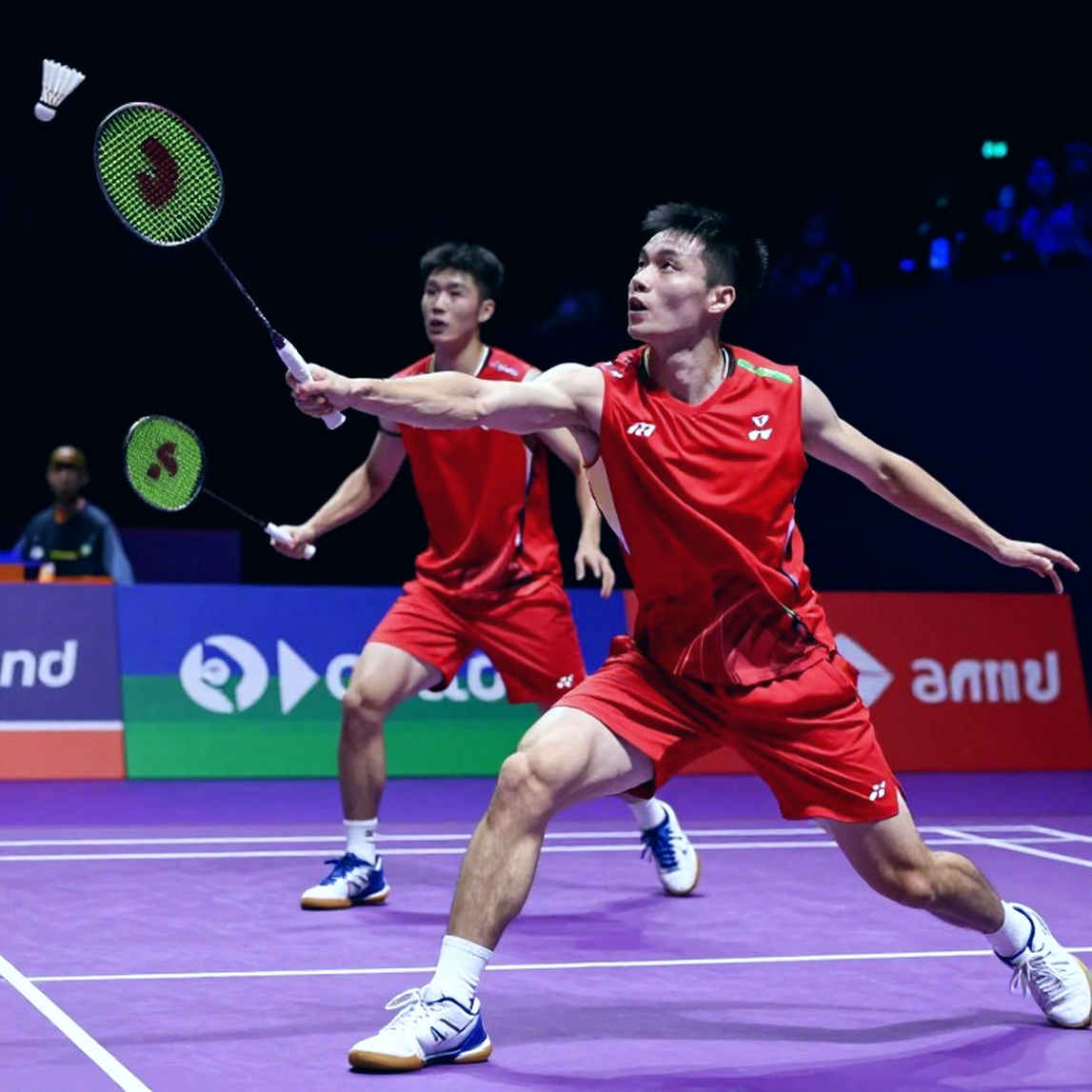 Kunlavut Vitidsarn thắng Loh Kean Yew 21-12, 21-16: cú treble hiếm và ngôi số 1 thế giới trở lại