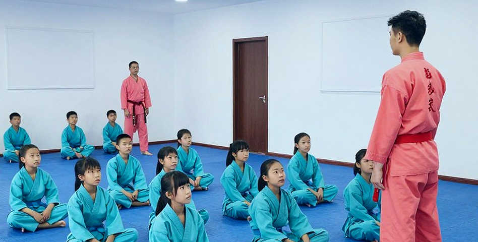 Cái chết của Slavi Binev: khoảng lặng sau tiếng còi ở Sofia và bốn cái ghế của một người