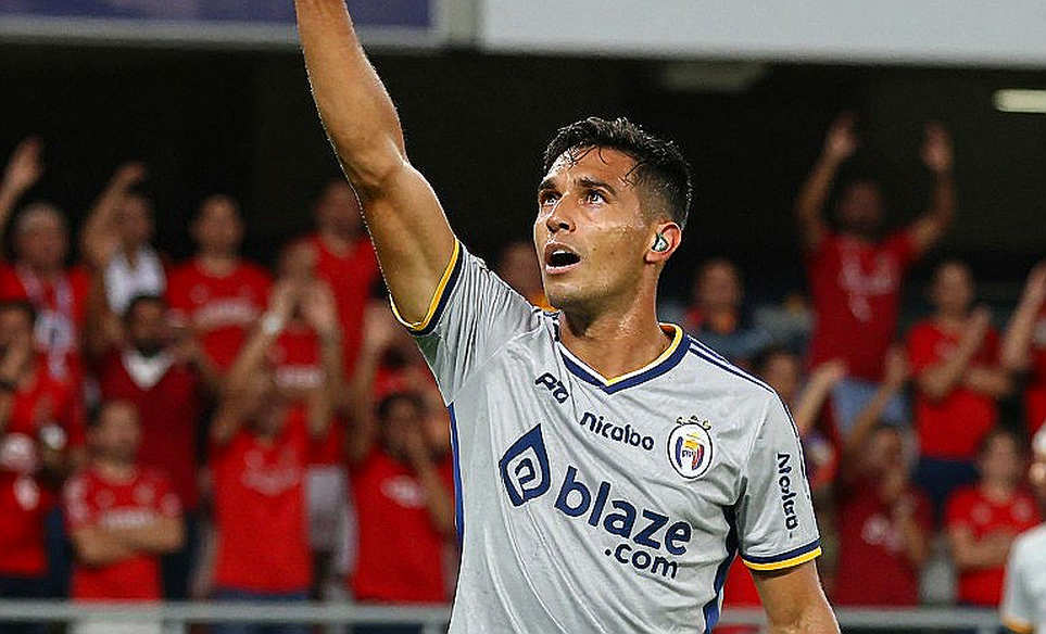 Jordan Henderson ghi bàn phút thứ 2 và kiến tạo phút thứ 3: Đọc lại kỷ lục 28 năm của Premier League