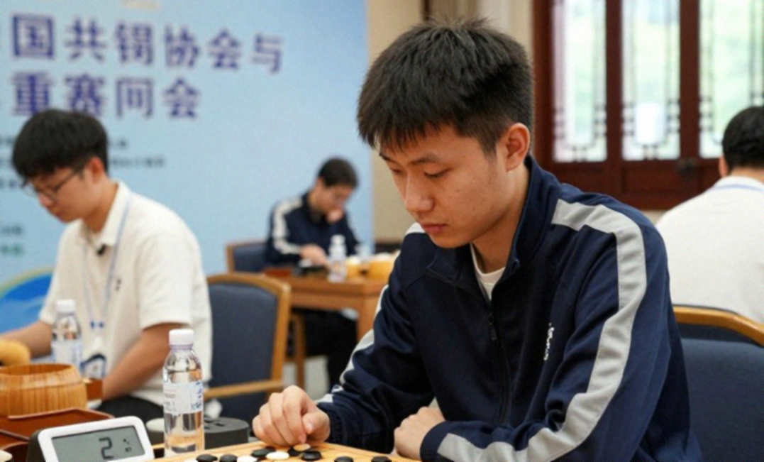 Ván cờ Voi: một quân tốt đổi lấy mười bốn giây, và những gì lời quảng cáo che giấu Ván cờ Voi: một quân tốt đổi lấy mười bốn giây, và những gì lời quảng cáo che giấu