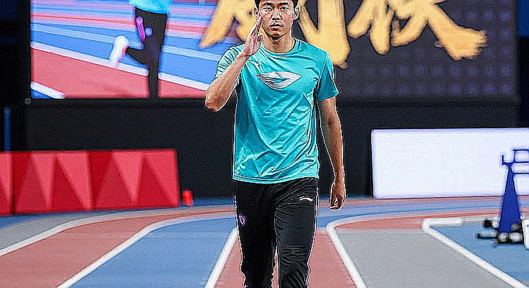 Mai Trung, Đan Quyết đua ngôi đầu 42km VM Nghệ An 2026: Khoảng lặng giữa hai đường biên Mai Trung, Đan Quyết đua ngôi đầu 42km VM Nghệ An 2026: Khoảng lặng giữa hai đường biên