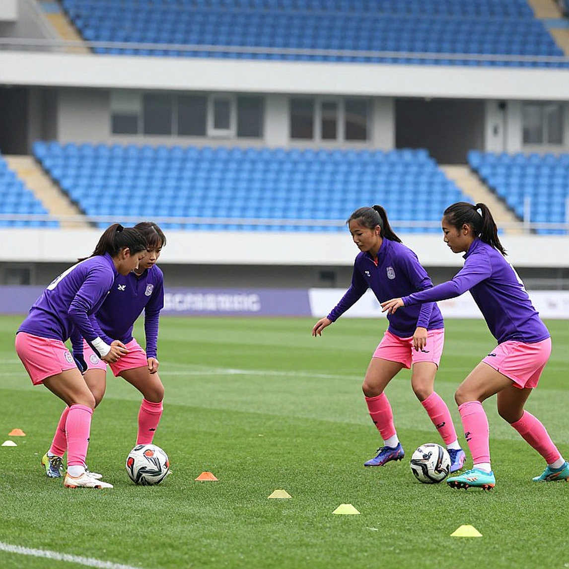 Thailand 2-0 Vietnam: The 10th-Minute Goal and the Disciplined Silence of the Dressing Room