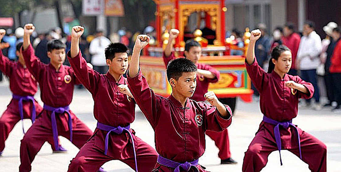 Trương Tùng Khê: Người thợ may đập vỡ đá ở tuổi 70 và cái bẫy 200 năm của phái Võ Đang