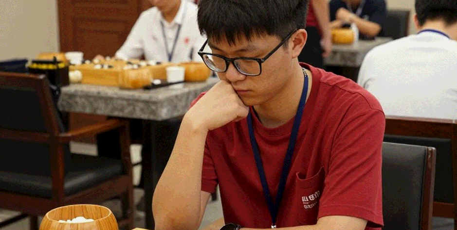 ChessBase Magazine #225: In-Depth Analysis of Miniature Games from Prague Chess Festival 2026