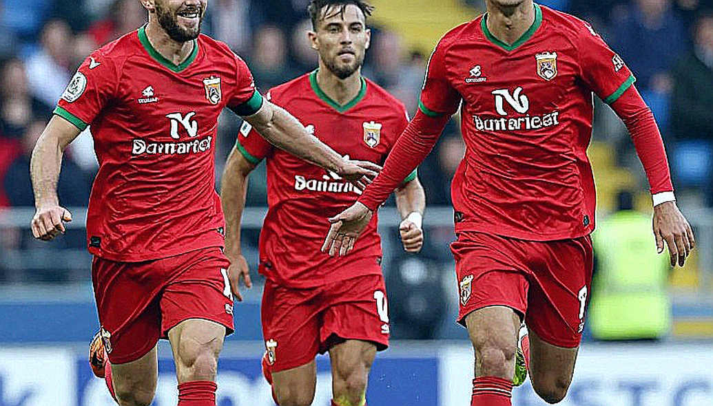 Bài toán Bandung: Viettel, Persib và khoảng trống sau lưng hàng thủ Indonesia
