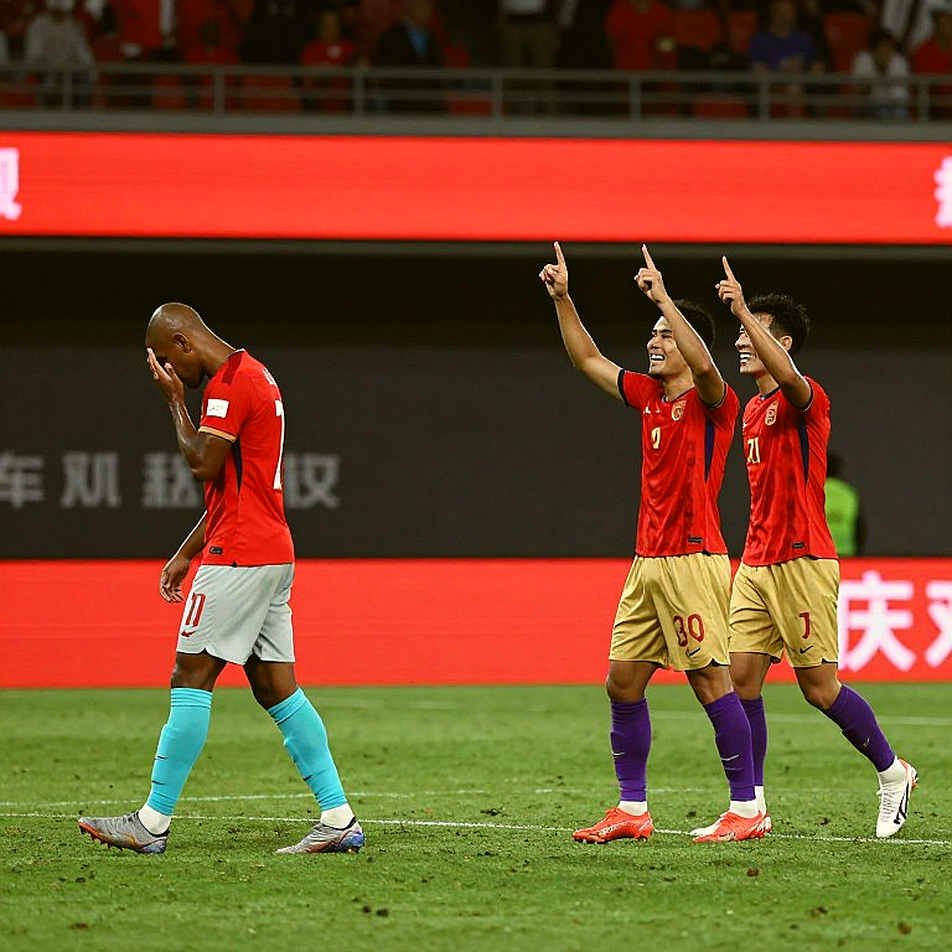 FC Seoul tách đội hình ở ACL Two: Canh bạc dùng học sinh trung học của Kim Gi-dong