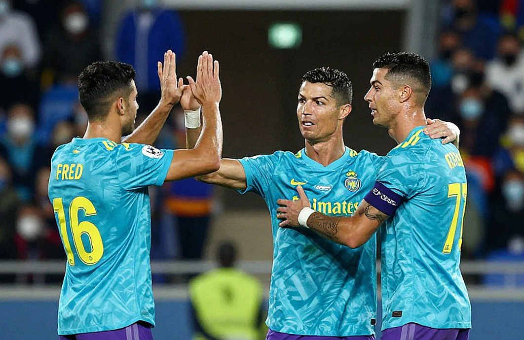 Messi mua CD Eldense: Khi huyền thoại chọn sân cỏ hạng hai để viết tiếp giấc mơ