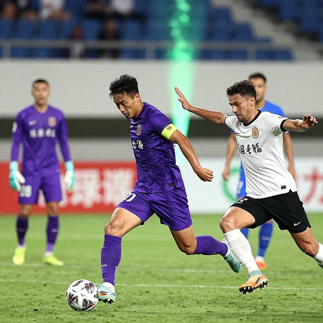 Từ Mexico City đến V.League: Bản đồ quyền lực ẩn sau những hợp đồng không ai kiểm chứng