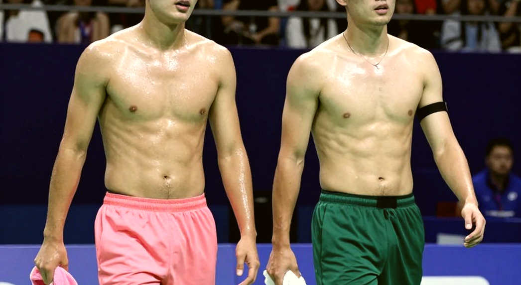 Loh Kean Yew and Kunlavut: The Asian Games Final and the Space Nobody Filled