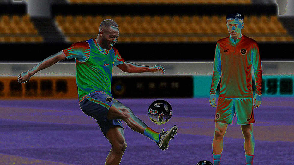 Séc vs Anh: Vũ điệu của những kẻ mộng du trên đất Praha