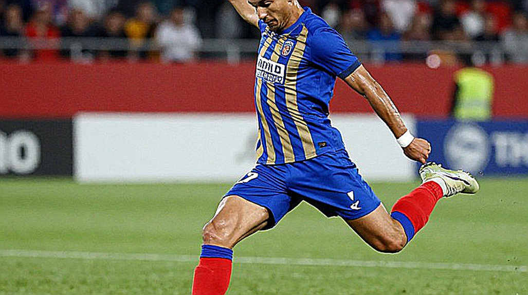Zidane bảo vệ Ronaldo: Khi huyền thoại dùng uy tín che chắn cho huyền thoại